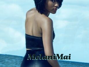 MelaniMai
