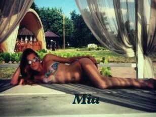 Mia