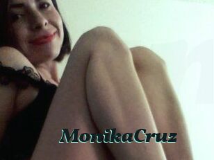 Monika_Cruz