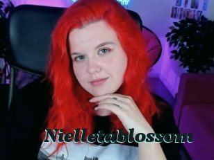 Nielletablossom